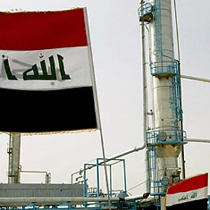 استقبال کم رنگ سرمايهگذاران نفتى، چرخه اقتصادی عراق حرکت خواهد کرد؟